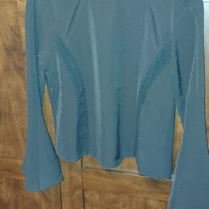 Shirt with long bell sleeve